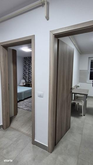 Garsoniera zona Mall Coresi - 13