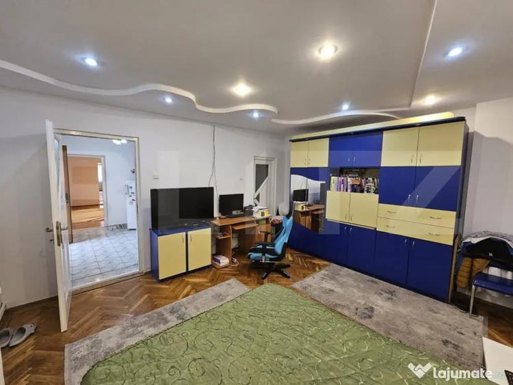 Casă cu 4 camere cu Teren 870 Mp în Central