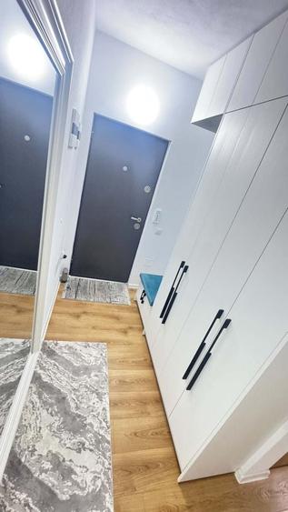 Apartament cu 3 camere decomandat în Ampoi 3