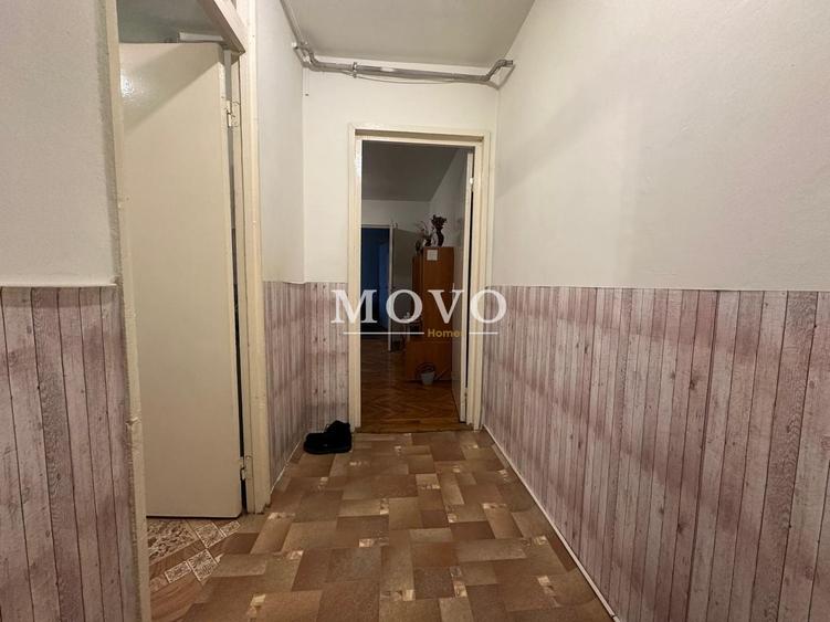 Apartament cu 3 camere decomandat, mobilat în Girocului