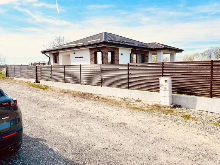 Casă individuală cu 4 camere cu Teren 500 Mp în Corbeanca