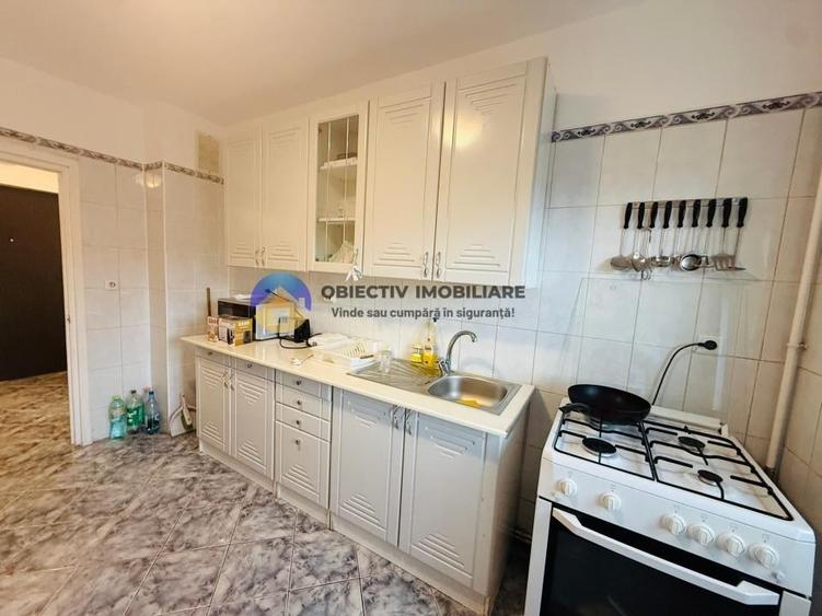 Apartament cu 3 camere decomandat, mobilat în 1 Mai