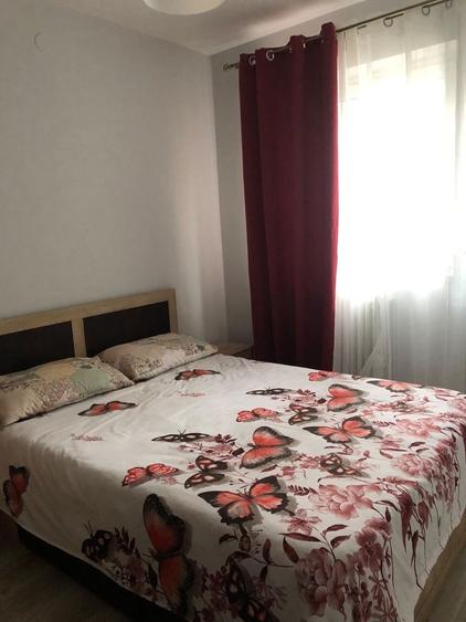 Apartament cu 2 camere decomandat în Cetate