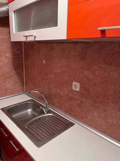 Garsonieră decomandată în Energia
