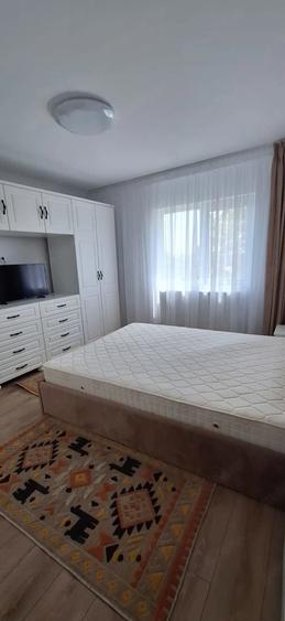 Apartament cu 2 camere decomandat în Sud
