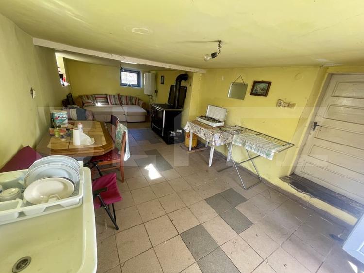 Casă individuală cu 3 camere cu Teren 3300 Mp în Avram Iancu