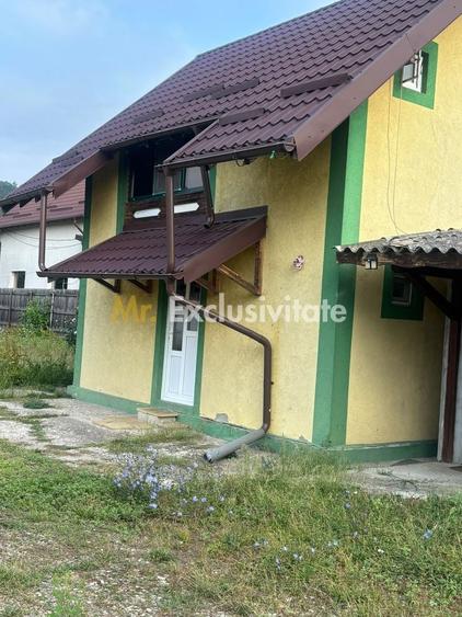 Casă individuală cu 3 camere cu Canalizare în Mărăcineni