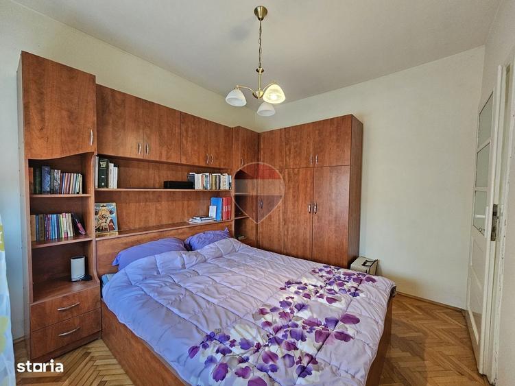 Casă cu 4 camere cu Teren 241 Mp în Central
