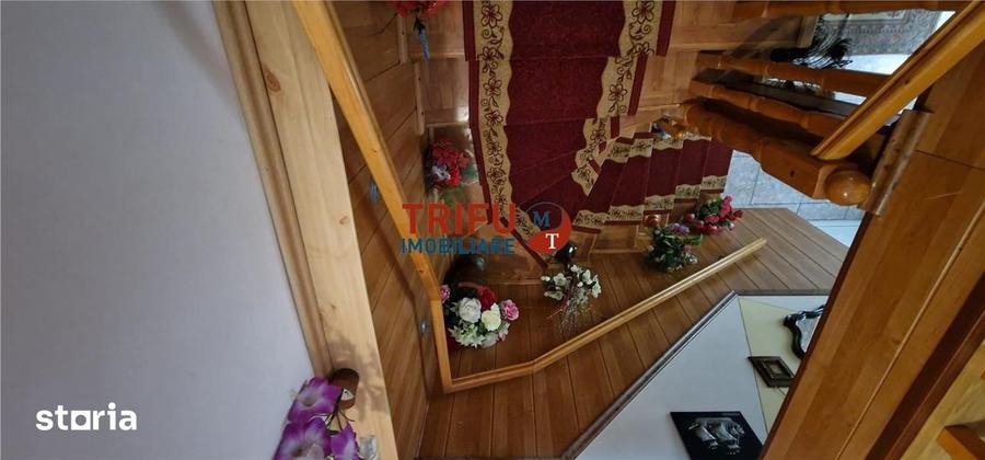 Casă cu 5 camere cu Teren 300 Mp în Central