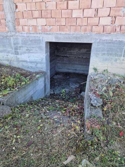 Casă cu 4 camere în Poiana