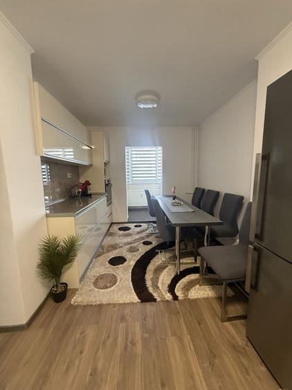 Apartament cu 2 camere decomandat în Lotus