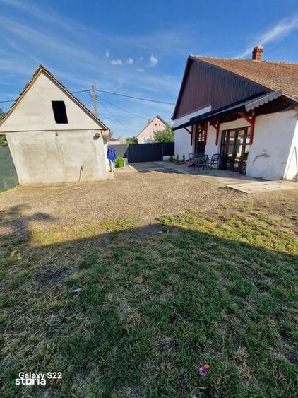 Casă cu 4 camere cu Teren 850 Mp în Central