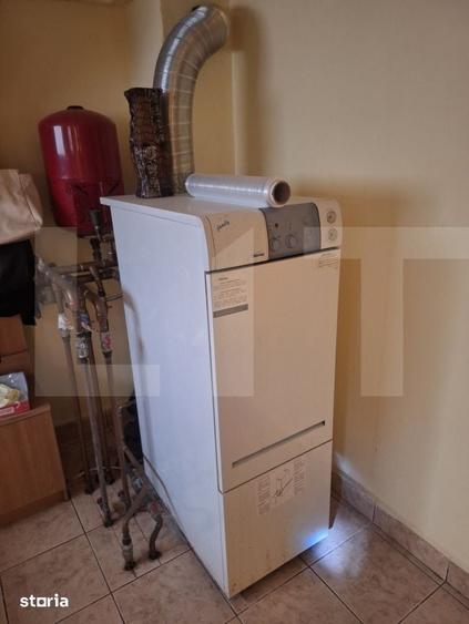 Casă cu 7 camere cu Teren 550 Mp în Central