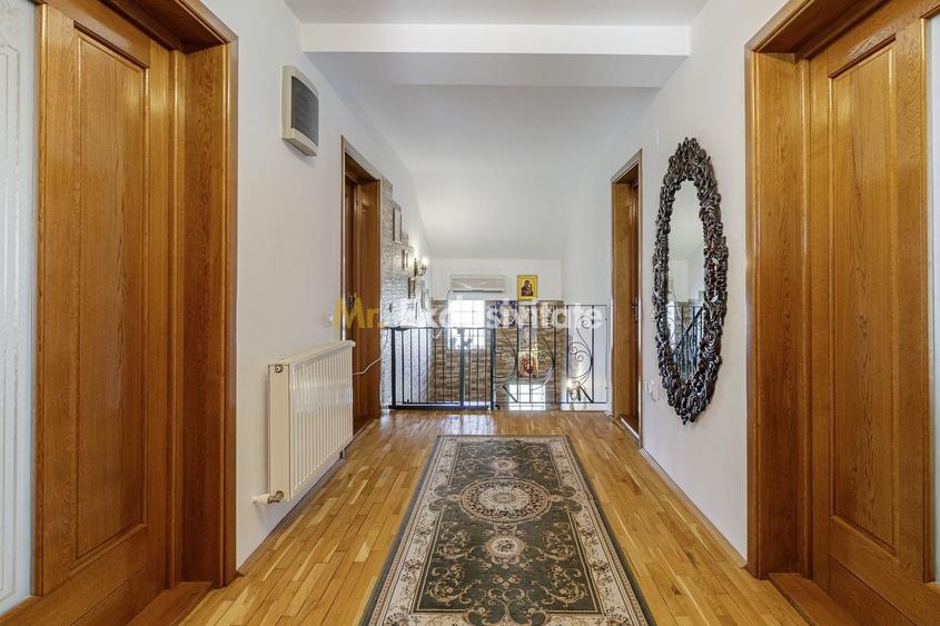 Casă individuală cu 5 camere cu Piscina în Mogoșoaia