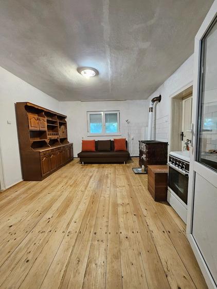 Casă cu 3 camere cu Teren 1440 Mp în Bocsig