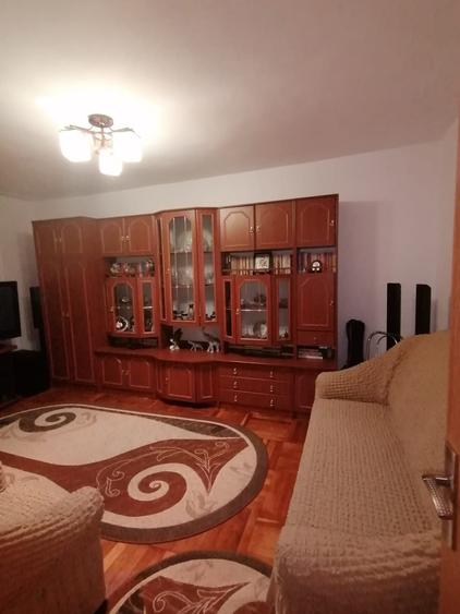 Apartament cu 2 camere decomandat în Micro 3