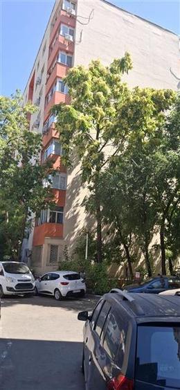 Apartament cu 2 camere decomandat în Tei