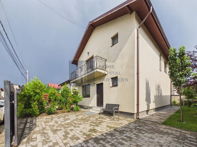 Casă individuală cu 4 camere cu Canalizare în Central