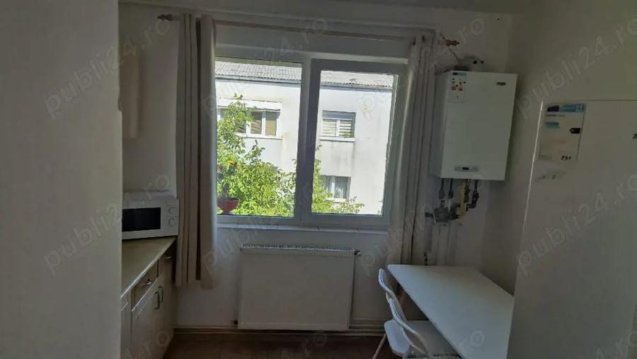 Inchiriez apartament - 3