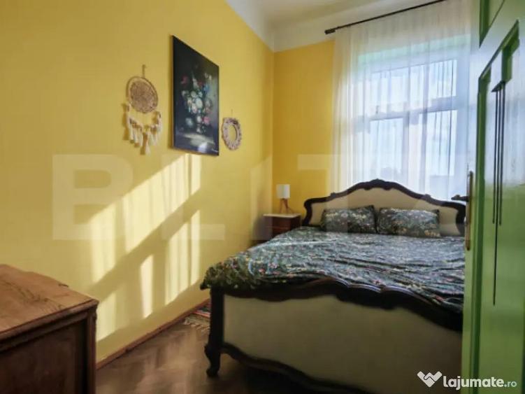 Cladire istorica, apartament 2 dormitoare, decomandat, zona - 10