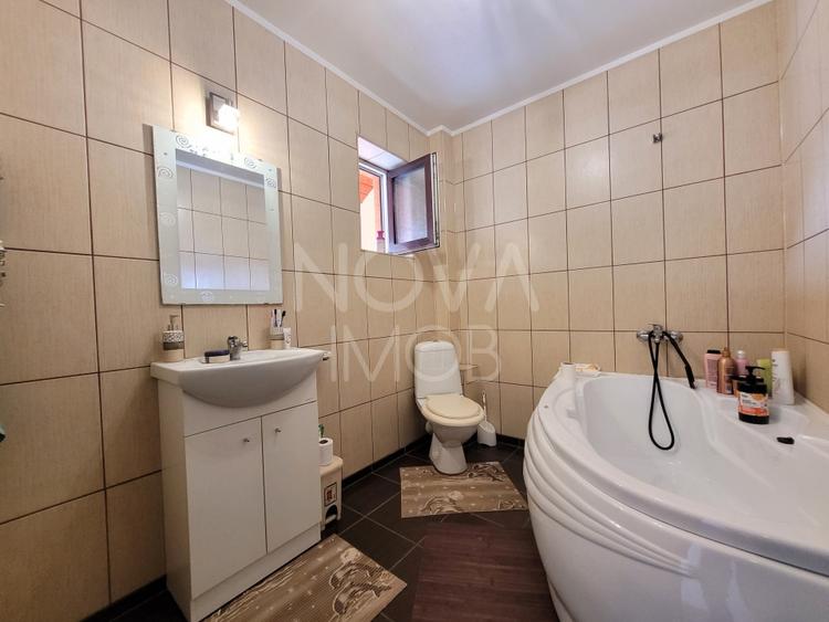 Casa tip duplex cu garaj si deschidere la 2 strazi - 10