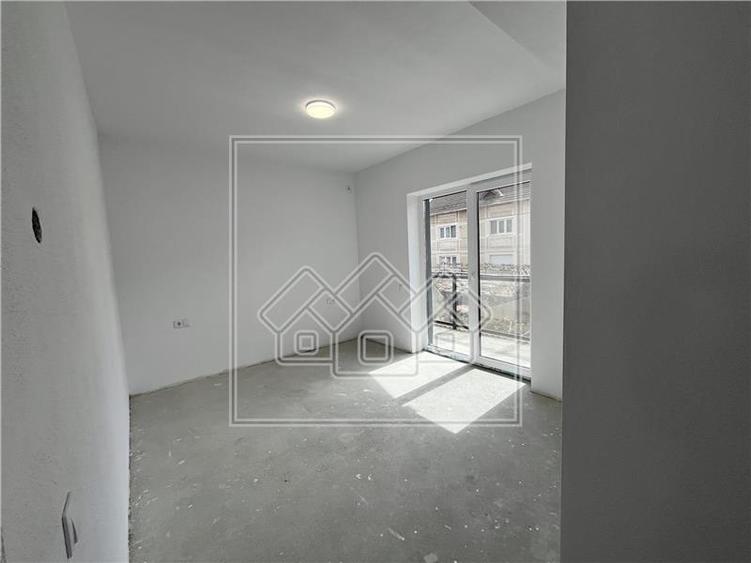 Casa de vanzare in Sibiu - noua, individuala, teren 335 mp - zona buna - 20