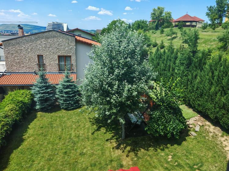 Casă individuală cu 5 camere cu Canalizare în Europa