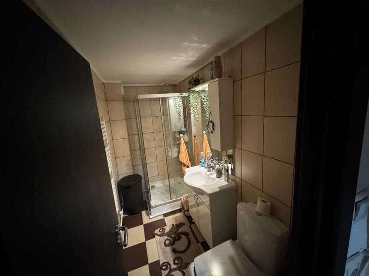 Apartament cu 2 camere decomandat în Brâncoveanu