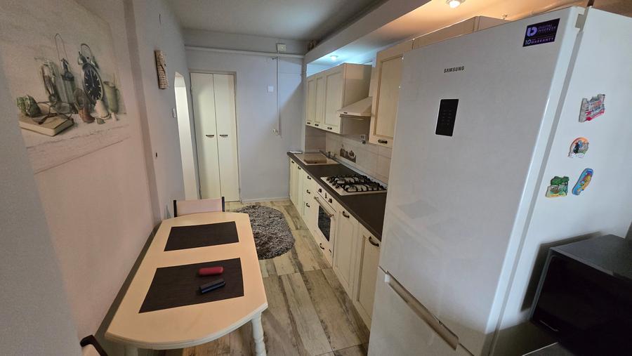 3 camere de vanzare  , etajul 1, ultracentral, Focsani - 6