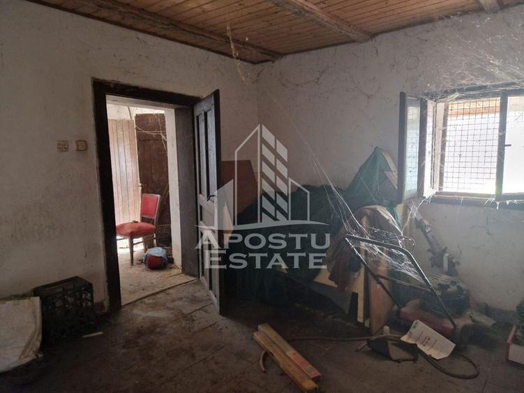 Casa individuala cu 3 camere ,teren 4222 mp in exclusivitate Dorobanti - 16