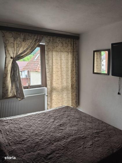 Busteni-Apartament 3 camere in vila , et 1 - 7