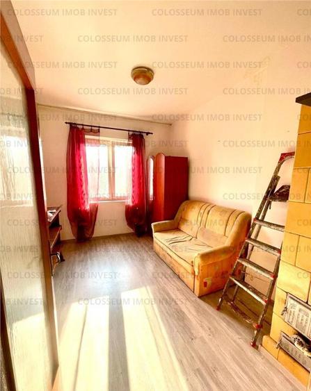 COLOSSEUM: Camera cu baie Stefan Cel Mare si Sfant Piata Astra - 2