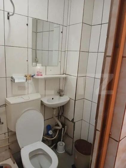 Camera de camin de vanzare, 20 mp, zona Valea Ro?ie - 1