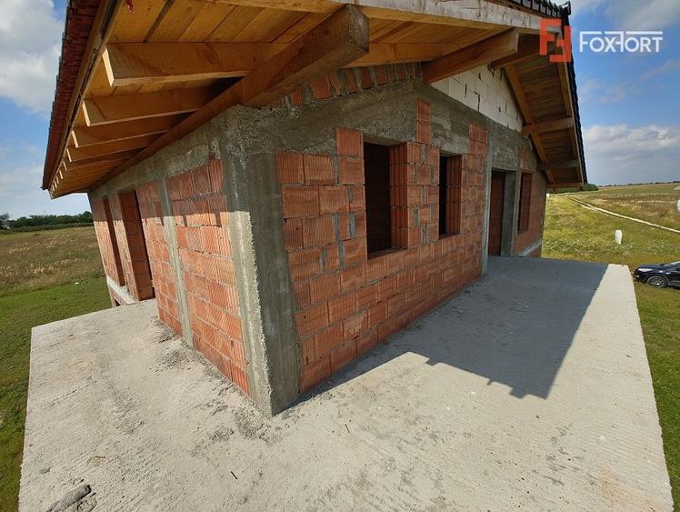 Casa Giarmata la gri cu toate utilitatile - ID V5615 - 14