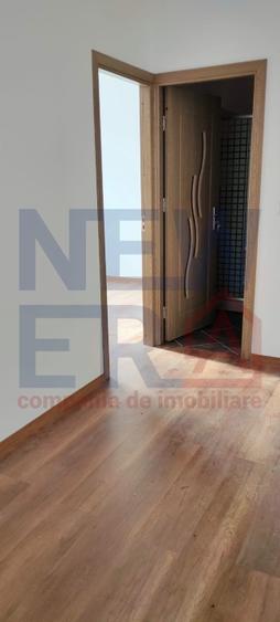 Cladire multifunctionala de vanzare - 24 locuinte, curte, randament ridicat - 19