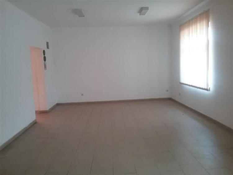 SPATIU COMERCIAL GROSI  400 MP - 6