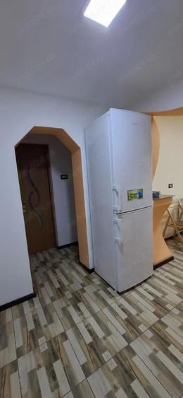 Apartament 2 camere de vanzare Targu Carbune?ti - 1