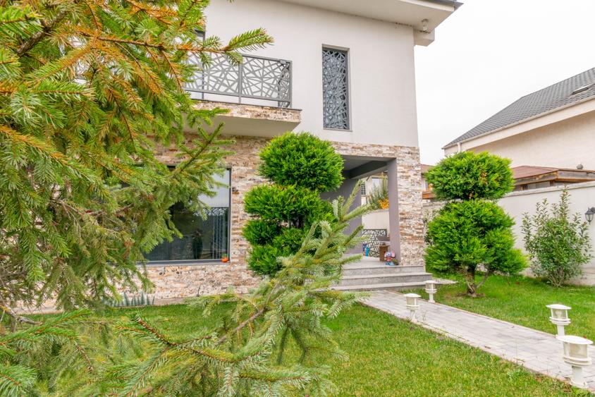 Locuinta construită pentru a fi locuită, nu doar admirată, complet mobilata - 11