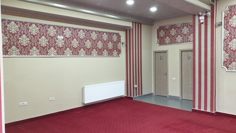 Dau in chirie spatiu comercial amenajat Arad, Poetului, 54 mp , parter bloc - 6