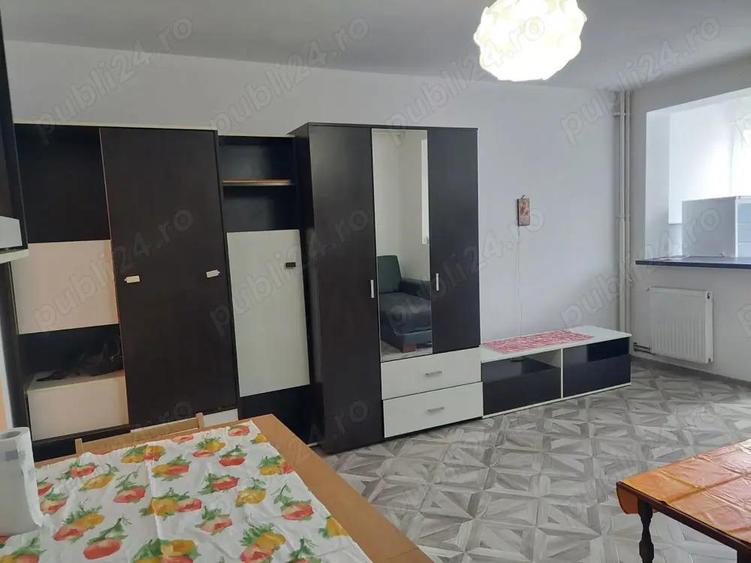 Garsoniera spatioasa, pozitie buna ,Astra - 3