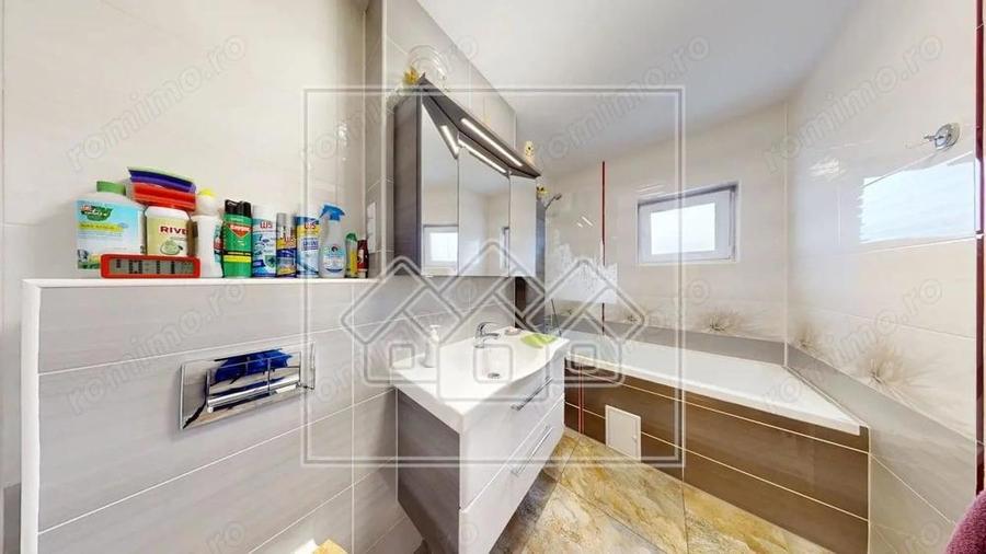 Ap.cu 3 camere, 2 bai si balcon, etaj intermediar, mobilat si utilat - 13