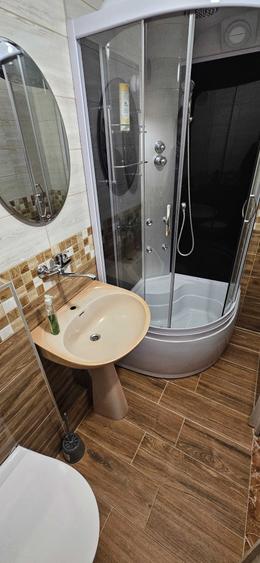 Apartament cu 4 camere, 2 bai, 2 terase ultracentral, Sovata - 1