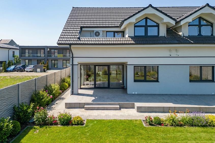 Duplex nou de închiriat | Dumbrăvița – zona Cora | 2 dormitoare cu băi proprii | - 1