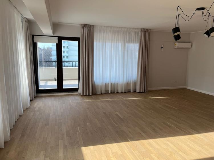 ARCUL DE TRIUMF I 4 camere I 153mp utili + Terasa 77mp I 2 locuri de parcare - 2