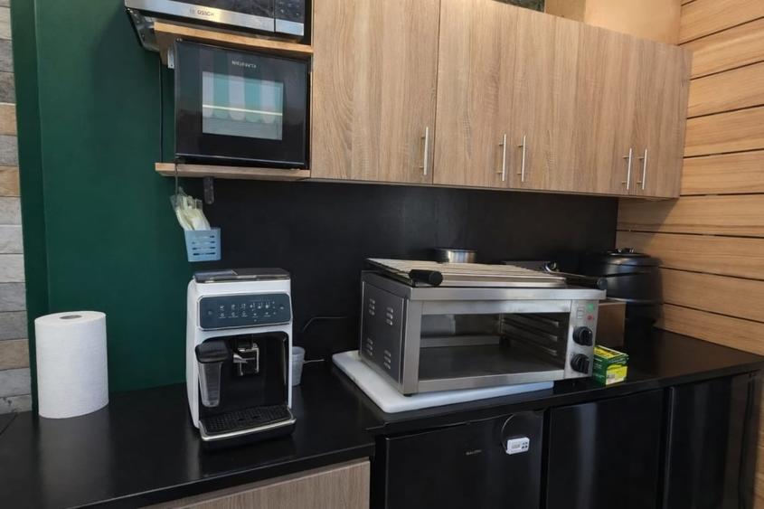 Spatiu comercial cu vad excelent,zona Decebal, Oradea - 7