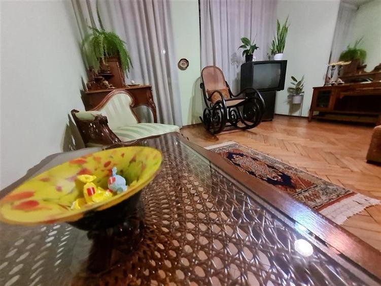 Decomandat pe 2 camere+ birou, etaj 1, Bulevardul Grivitei, Brasov - 24