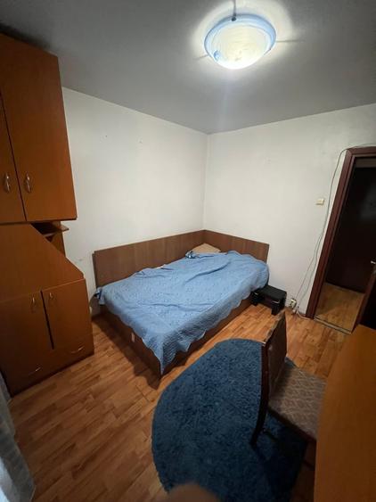 Apartament 3 camere semidecomandate Craiovita Noua - 5