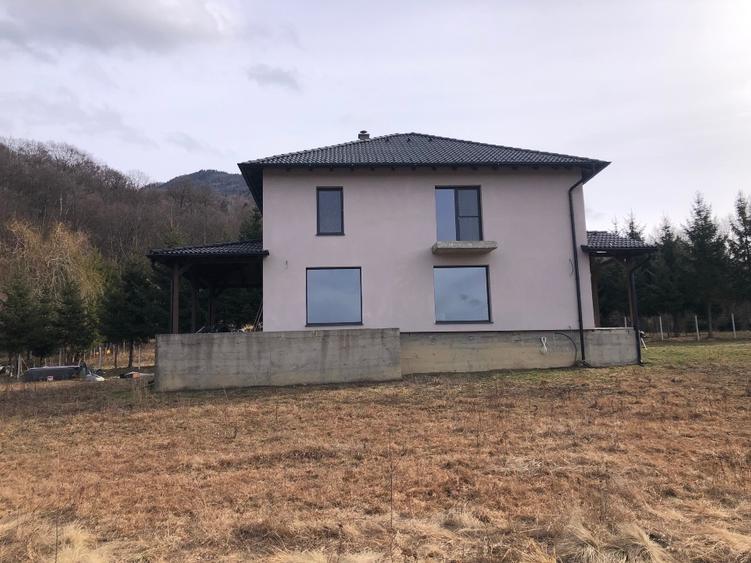 Avantajos casa in suprafata de 320 mp - 7