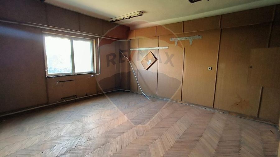 Cladire/Spatiu comercial central de vanzare  in Galati - 14