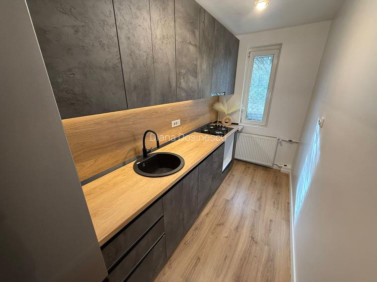 Vanzare Garsoniera Premium - Bloc 1982